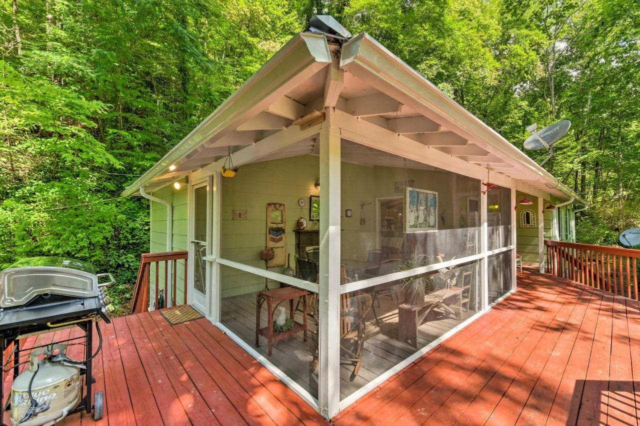 Tranquil Creekside Cottage With Deck And Lanai Franklin Exteriér fotografie