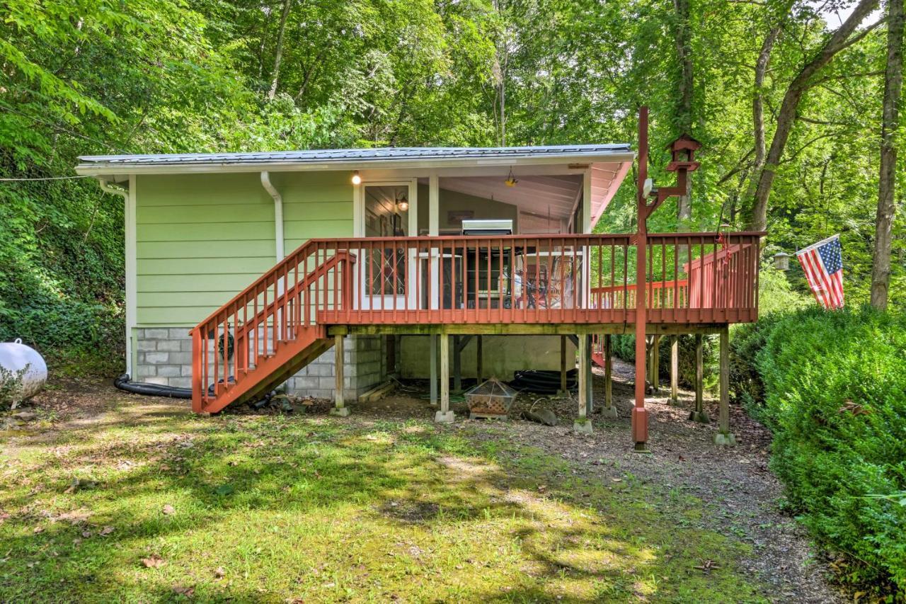 Tranquil Creekside Cottage With Deck And Lanai Franklin Exteriér fotografie